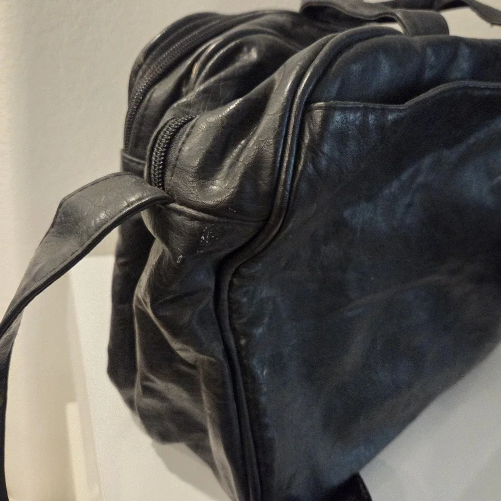 Leather laptop shoulder bag 15x9x6 Inch Book Bag